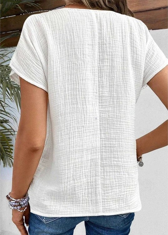 Casia | Chic Button Blouse